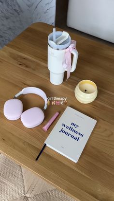 Daily Habits Aesthetic, That Girl Morning Routine Aesthetic, Being Present Aesthetic, Trinity Tondeleir, Aethstetic Pictures, Healthy Habits Aesthetic, Habits Aesthetic, Pink Pilates Princess Outfits, Wellness Cafe