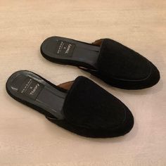 Brand New Simple Black Slip-On Flats From Newbark X Theory. Women’s Size 6-1/2. Leather Insole And Bottom With Black Faux Fur Uppers. Chic Black Slip-on Slippers, Classic Black Slippers With Rubber Sole, Black Slip-on Slippers With Leather Footbed, Black Flat Slippers With Leather Sole, Classic Black Mules With Rubber Sole, Classic Black Slip-on Slippers, Classic Black Cushioned Slippers, Elegant Black Slippers, Elegant Black Work Slippers