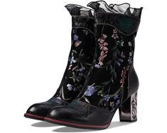 Women's L'Artiste by Spring Step Gaga L'artiste By Spring Step, Elegant Boots, Funky Shoes, Shoe Closet, Crazy Shoes, Pretty Shoes, Look Cool, Sock Shoes, Cute Shoes