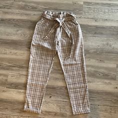 Forever21 Plaid Paper Bag Pants Cropped/Ankle Length. Never Worn -New Without Tags Casual Fitted Pants With Paperbag Waist, Casual Fitted Paperbag Waist Pants, Beige Paperbag Waist Bottoms For Fall, Trendy Beige Paperbag Waist Bottoms, Casual Fitted Bottoms With Paperbag Waist, Forever 21 Casual Loungewear Pants, Beige Paperbag Waist Bottoms For Day Out, Trendy Forever 21 Bottoms With Elastic Waistband, Forever 21 Casual Straight Pants