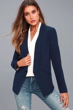 Miss Punctuality Navy Blue Lightweight Blazer Blue blazer women Navy Blue Jacket Outfit, Navy Blue Blazer Outfit, Navy Blazer Outfits, Blue Blazer Outfit, Blue Blazer Women, Casual Attire For Women, Blazer Casual, Blazer Outfits For Women, Quoi Porter