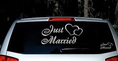 a car with the words just married written on it