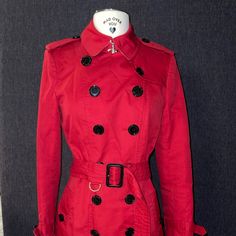 Color: Parade Red Size: Uk 6/Us 4 Length: Long Model: Kensington Luxury Red Double-breasted Outerwear, Luxury Red Fall Outerwear, Designer Red Long Sleeve Outerwear, Red Trench Coat, Burberry Jacket, Burberry, Trench Coat, Size 4, Jackets & Coats