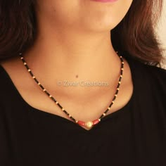 Coral Black Beads Jewellery, Black Beads Mangalsutra Design Simple Short, Pearl Mangalsutra Designs, Coral Gold Jewellery, Black Beeds Chain Indian Gold Short, Coral Beads Jewellery Indian, Coral Mangalsutra, Pearl Mangalsutra, Fancy Mangalsutra