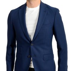 Hugo Boss Men's Jet5 Regular Fit Blue 100% Wool Two Button Blazer Us 34r It 44r Product Details Retail Value: $595.00 This Is Authentic Hugo Boss Men's Jet5 Regular Fit Blue 100% Wool Two Button Blazer Sku: Bb-Wh-2728 Model: 50384674 10206047 01 410 Country/Region Of Manufacture: Turkey Material: 100% Wool Chest: 19" Sleeves: 24.25" Shoulder: 16.75" Length: 28.25" Designer Blue Blazer For Business Casual, Designer Blue Blazer With Button Closure, Designer Blue Blazer With Pockets, Classic Blue Suit With Double Button Closure, Classic Blue Suits With Double Button Closure, Blue Suit With Button Closure And Flat Front, Blue Suits With Pockets, Designer Blue Semi-formal Suits, Blue Blazer Men