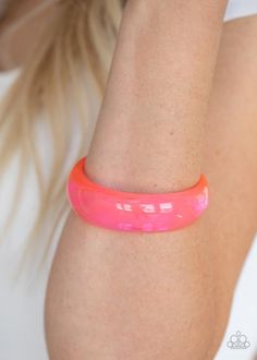 Major Material Girl Pink ✧ Bracelet Bracelet Paparazzi Jewelry Images, Bling Party, Acrylic Bracelet, Resin Bangles, Pink Acrylic, Pink Acrylics, Paparazzi Accessories, Material Girl, Chic Jewelry