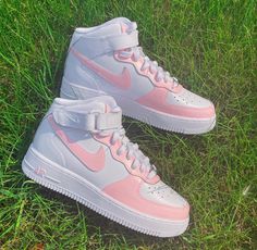 Pick Your Color Custom Air Force 1 Sneakers Low/mid/high Christmas Gift - Etsy Pink Graffiti, Nike Shoes Women Fashion, Air Force 1 Sneakers, Pretty Sneakers, Personal Gifts, Nike Shoes Girls, Nike Fashion Shoes, Preppy Shoes, Pretty Shoes Sneakers