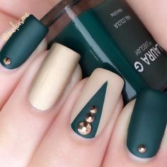 Matte Green Nails, Modern Nails, Matte Nails Design, Pretty Nail Art Designs, Nails Polish, Pretty Nail Art, Trendy Nail Design, Fall Nail Art, Unique Nails