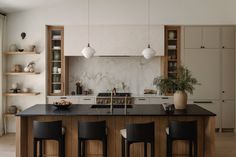 West Park — Jenna Barton Interior Design Jenna Barton, Soft Earth Tones, West Village Townhouse, Wood Kitchen Island, Bell Design, Kitchen Inspiration Design, Interior Inspo, Kitchen Bar