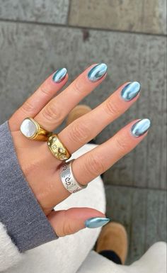 Nail Polish That Makes You Look Tan, Chrome Nail With Design, Nail Inspo For Summer 2024, Multicolor Chrome Nails, Summer 2024 Nails Ideas, Copenhagen Nails, Nail Summer 2024 Trends, Summer Nail Art 2024, Manicure Short