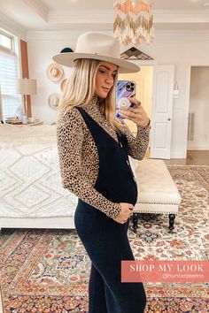 Maternity Outfit Ideas Winter, Trendy Maternity Outfits Winter, Fall Fashion Maternity, Summer Maternity Clothes, Nye Maternity Outfits, Maternity Looks Winter, Maternity Vegas Outfit, Maternity Rock Concert Outfit, Cute Winter Maternity Outfits