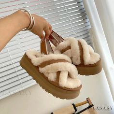 Lasaky - Warm and Cozy Sheep Felt Slippers Vanilla Aesthetic, Fluffy Sandals, Wool Shoes, Winter Comfort, Felted Slippers, Wool Slippers, Designer Slippers, Sheepskin Boots, Teenager Outfits