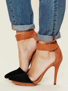 Free People Solitaire Heel Straps Heels, Womens Fasion, Closed Toe Sandals, Platform Stilettos, Elegante Casual, Couture Week, Fabulous Shoes, Crazy Shoes, Toe Sandals