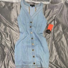 Cute Denim Dress With A Stretch To It. Never Worn, Bought From Forever 21. Western Style Outfits, Style Outfits, Forever 21 Dresses, Western Style, 21 Dresses, Western Fashion, Denim Dress, Colorful Dresses, Forever 21