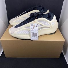 Brand New In Box Adidas Yeezy 700 V3 Azael Fw4980 Us Men’s Size 7 Uk 6.5 Eur 40 Deadstock Not Accepting Offers For This Item Li Ning Shoes, Adidas Yeezy 700 V3, Adidas Shoes Yeezy, Adidas Yeezy 700, Yeezy Foams, Mens Yeezy, Yeezy Slides, Adidas Yeezy 350, Yeezy 500