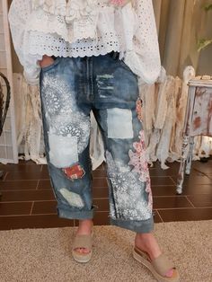 Upcycled Denim Diy, Bedazzled Jeans, Upcycle Jeans