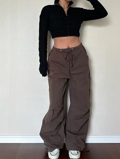 Brand: other/otherAge: 18-24 years oldSize: XS S M L XLStyle: StreetStreets: European and AmericanWomen's trouser waist height: natural waistColor classification: milky white brown brown presale 15 days milky white pre-sale 15 daysYear Season: Fall 2022Thickness: RegularClothing style details: PleatsTrouser length: Long pantsWomen's pants type: cargo pantsMaterial composition: 100% of cotton Cargo Parachute Pants, Spring Outfits For School, Oversized Sweatpants, Style Cargo, Streetwear Casual, Boho Floral Dress, 90s Retro, Lace Bodycon Dress, Pant Length