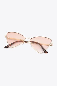 Metal Frame Cat-Eye Sunglasses – FITGGINS Blue Zones, Clear Vision, Luxury Collection, Cat Eye Frames, Womens Glasses, Sunglass Frames, Stylish Accessories, Chestnut, Cat Eye Sunglasses