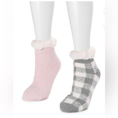 Muk Luks Women's Warm & Cozy Faux Fur Red & Black Print Ankle Height Cabin Non Skid Socks Muk Luks Womens 2 Pair Pack Short Cabin Socks Are Soft And Fun! This Shorter Cabin Sock Is Easy To Pull On And Just Covers Your Ankle. Cozy Up Your Life With These Fully Lined Short Cabin Socks With Non-Skid Bottom. The Lining Is Made From 67% Recycled Plastic. So It Is Not Only Great For The Enviorment, But Keeps Your Toes Comfortably Warm! Muk Luks Women's Ankle Height Cabin Socks 2 Pair Pack Warm And Coz Aztec Boots, Tall Boot Socks, Cable Knit Socks, Womens Tall Boots, Grey Slippers, Cabin Socks, Sweater Socks, Grey Socks, Womens Thermal