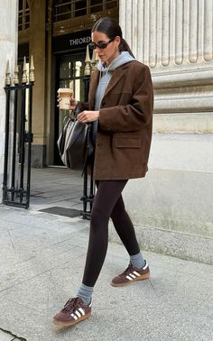 Brown Sneaker Outfits Women, Chic Athletic Outfits, Elevated Office Outfits, Brown Tennis Shoes Outfit, Black Leggings Brown Boots Outfit, Comfy Chic Outfits Winter, Brown Athleisure Outfit, Spain Outfit Winter, English Outfit Woman