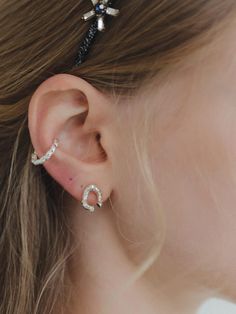 Composition : Sterling Silver 925Color : SilverCountry of Origin : Republic of Korea Cuff Earrings No Piercing, Earrings No Piercing, Accessories Jewelry Earrings, Cuff Earrings, Women Accessories Jewelry, Silver Jewelry, Jewelry Accessories, Jewelry Earrings, Composition