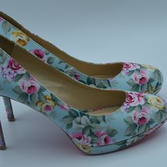 Shoe Dazzle-Graziella Fabric Round Toe Vantage Style Floral Print Platform Pumps. Material: Canvas Color: Light Blue Floral Print Size: 10 Height: 4” Width: M Condition: Brand New Never Worn, No Box, No Tags, Shoes Kept In A Clear Plastic Shoe Box Ship:1-3 Business Days Pet Free, Smoke Free, Clean Home Non-Returnable Blue Floral Shoes, Blue Heels With Floral Print And Round Toe, Blue Floral Print Heels With Round Toe, Summer Blue Floral Print Heels, Multicolor Floral Print Heels With Round Toe, Blue Floral Print Open Toe Heels, Clear Plastic Shoe Boxes, Formal Floral Print Closed-toe Heels, Clean Home