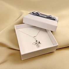 Necklace with an angel, guardian angel, for a child, a gift for the First Holy Communion, made of 925 silver. This beautiful necklace is a perfect gift for First Holy Communion, Confirmation, birthday for your loved ones ❤️ Each product purchased in our store is packed in a decorative box for FREE! 🎁 ❗️ All our products are made of the highest quality 925 silver. ❗️ 🏷️ Handmade jewelry 🏷️ The product is available in three color versions: 🤍 925 silver, 💛 gold-plated silver, 💗 silver plated Angel Guardian, First Holy Communion, Holy Communion, Beautiful Necklace, Guardian Angel, An Angel, Three Color, Gold Plated Silver, A Child