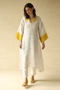 Daily Kurta Outfits, Kurta Patterns, Kurti Patterns, Tunic Designs, Dress Book