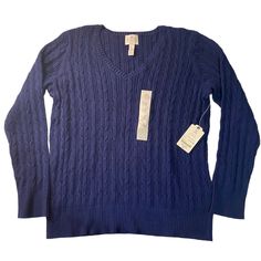 This Sweater Is A Must-Have For Any Fashion-Conscious Woman Who Wants To Stay Warm And Fashionable At The Same Time. It Is A Perfect Addition To Your Wardrobe, And Its St. John's Bay Brand Name Ensures That You Are Getting A High-Quality Product. Don't Miss Out On This Opportunity To Own This Stunning Sweater! Blue Color Approx Measurements Sleeve Length 24” Chest From Pit To Pit 22” Length From Shoulder To Hem 25” Shoulder To Shoulder 16” No412 Yellow Cable Knit Sweater, 6th Form, Mint Green Sweater, Kesha, St Johns, Long Sleeve Knit Sweaters, Burgundy Sweater, Cute Everyday Outfits, Life Magazine