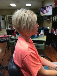 2023 Stacked Bob, Layered Concave Bob, Shirt Stacked Bob, Short Stacked Bob Haircuts, Stacked Bob Haircut, Natural Gray Hair, Haircut For Older Women, Shades Of Blonde, Mom Hairstyles