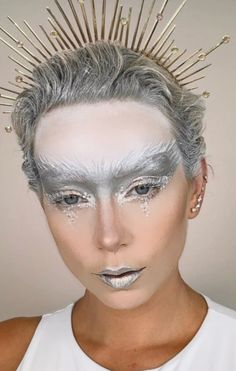 White Angle Make Up, Angel Sfx Makeup, Creepy Angel Makeup, White Angel Makeup Looks Halloween, Snow Angel Makeup, Angel Inspired Makeup, Angel Make Up, Angel Makeup Looks Halloween, Angel Costume Makeup