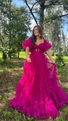 Princess Style Pink Organza Dress, Trendy Birthday Outfits, Bright Pink Ball Gown, Pink Fairytale Dress For Dress-up, Pink Ruffled Ball Gown For Birthday, Teuta Matoshi Pink Dress, Rose Prom Dress, Accessories Beach, Top Wedding Dress Designers