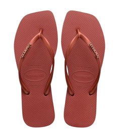 PRICES MAY VARY. Square toe, Metallic, Rubber toe post, thong Flip Flop Images, Slim Logo, Square Logo, Rubber Flip Flops, Havaianas Flip Flops, O Logo, Vintage Outfit, Dolce E Gabbana, Jazz Music