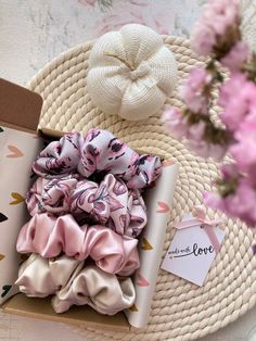 Floral Wallpaper Iphone, Brooch Diy, Love Band, Flat Lay Photography