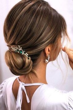 20 Cute Wedding Guest Hairstyles That Will Make You Stand Out Wedding Guest Updo Fine Hair, Wedding Guest Hairstyles For Thinning Hair, Wedding Guest Updo Dark Hair, Wedding Guest Updo Thick Hair, Wedding Guest Hair Updo With Fascinator, Cute Wedding Guest Hairstyles, Wedding Guest Hair Accessories, Fishtail Braid Updo, Styling Your Hair