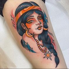 Traditional Tattoo Girls, Traditional Tattoo Woman, Mujeres Tattoo, Sailor Tattoos, Traditional Tattoo Old School, Traditional Tattoo Inspiration, Tattoo Apprenticeship, Surreal Tattoo, Clown Tattoo