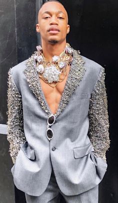 Men Fashion 2023, Becoming An Influencer, Be An Influencer, Met Gala Outfits, Gala Outfit, Celebrity Fashion Trends, Queer Fashion, Fashion Suits For Men