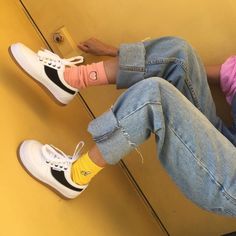 @sachiorrock ♛ Yellow Aesthetic, Shoes Socks, Cool Socks, Look Cool, Sock Shoes, Look Fashion, 90s Fashion, No. 2, Vintage Stil