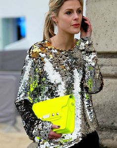 Street Wear Fashion Womens Fashion | Inspiration For more visit Tiff Madison Silver Sequin Top, Neon Fashion, Looks Party, Studio 54, Street Style Chic, Mode Inspo, Silver Sequin, Sequin Top, Street Chic