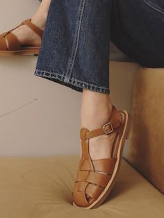 Editor's NotesMOL:pin's shoes can be matched well with girlish and casual stylings.- Trendy square shaped toe- Fisherman designed sandals- Soft and smooth cowskin- Easy to wear with buckle strapMeasurements(in.)KR size- Size: KR 225MM (US 5.5) - KR 255MM (US 8.5)- Heel height: 0.39 in.Composition & Care- Upper: Cowskin, Lining: Functional Lining- Avoid direct heat and moisture- The leather may have fine scratches and wrinkles- Keep in a dust bagDesigner- by MOL:pin Casual Sandals With Square Toe And Medium Width, Brown Almond Toe Flats For Summer, Leather Flats With Square Toe For Summer, Leather Square Toe Flats For Summer, Casual Almond Toe Sandals Medium Width, Summer Almond Toe Heels With Rubber Sole, Casual Almond Toe Sandals With Leather Sole, Casual Sandals With Almond Toe And Leather Sole, Trendy Summer Sandals With Almond Toe