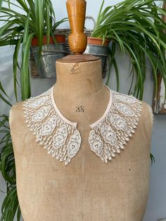 Beautiful antique collar  Cream crochet lace  Nice condition  Beautiful for wedding Wedding Lace Collar, Vintage Lace Collar, Bib Collar, Vintage Cushions, Vintage Silk Scarf, Cream Lace, Lace Collar, French Linen, Linen Cushion