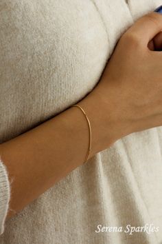 Good Bracelet, Gold Inspo, 10k Gold Bracelet, Gold Jewelry Prom, Gold Layered Bracelets, Minimal Jewellery, Bracelet Layering, Minimal Bracelet