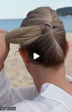 Collage Selfie, French Roll Hairstyle, French Braid Hairstyles, Hair Tutorials Easy, Hair Braiding, French Hair, Braided Hairstyles Updo, Easy Video, Easy Braids