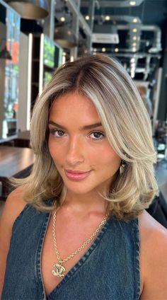 Summer Haircut Ideas, Bob With Curtain Bangs, Summer Haircut, Bob Haircut Ideas, Summer Blonde Hair, Summer Haircuts, Hairstyles For Layered Hair