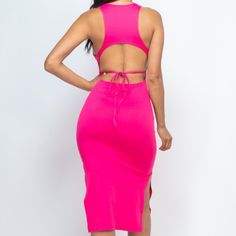 Perfect To Wear On A Casual Day, Or Any Party. Available In Fuchsia & Black Cute Out Open Back Side Split Soft & Light Weight Model Is 5' 8" And Is Wearing A S *Color May Vary Depending On Device Lounge Wear Dress, Open Back Midi Dress, Party Models, Fitted Midi Dress, Princess Outfits, Plus Size Activewear, Basic Dress, Bodycon Midi, Plus Size Lingerie