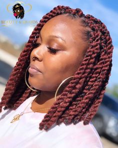 Marley Twist Protective Styles Guide Plus 40 Beautiful Hairstyles | Coils and Glory Marley Braids Styles, Short Marley Twists, Cuban Twist Hair, Marley Twist Hairstyles, Marley Braids, Marley Twist, Senegalese Twist Hairstyles, Bob Braids Hairstyles, Short Box Braids Hairstyles