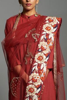 Simple Indian Suits, Red Anarkali, Haute Couture Embroidery, Modest Maxi Dress, Silk Anarkali, Indian Sari Dress, Anarkali Dress Pattern, Casual Formal Dresses, Dresses Design