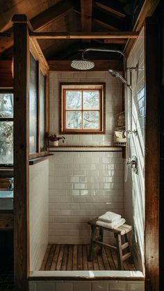 #homeimprovement #wainscoting #interiordesign #homedecor #diyprojects #renovation #decoratingideas #woodworking #architecture #homestyle Camp Bathroom Ideas Cabin, Old Rustic Cabin Interiors, Rustic Bath Tub Ideas, Wood Beam In Bathroom, Small Wooden House Interior, Historic Cabin Renovation, Rustic Tiles Bathroom, Rustic Vintage Bathroom, Small Outdoor Shower Ideas