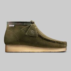 Carhartt WIP & Clarks Originals New Wallabees» The MALESTROM Clarks Wallabees Men, Clarks Shoes Mens, Clarks Wallabees, Mens Boots Fashion, Nike Fashion, Carhartt Wip