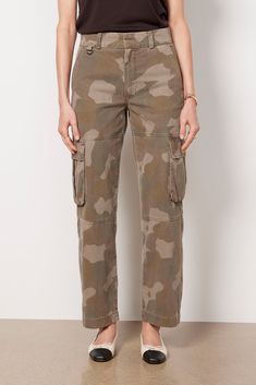 Add utility-inspired style to your wardrobe with these camo trousers by Pistola. Crafted in non-stretch cotton, the Addie pants feature a relaxed, tapered leg, high-rise fit, and cargo side pockets. | PISTOLA Women's Addie Camo Pants, Size 28 California Street Style, Camo Trousers, Camo Pant, Camo Pants, Cowl Neck Top, Fashion Flats, Off Duty, Tapered Legs, Stretch Cotton